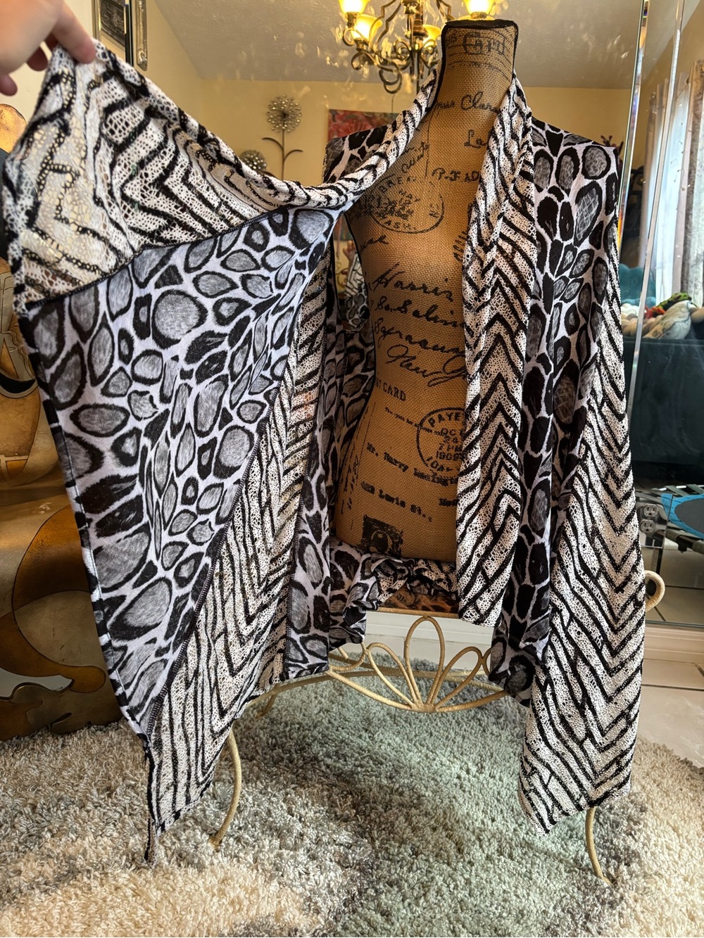 Black & White Open-Front Animal Print Cape Jacket
